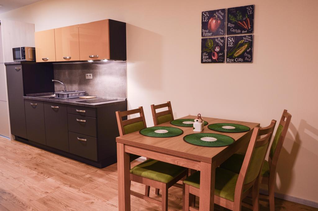 Apartmanovy Dom Krivan Besenova Ngoại thất bức ảnh