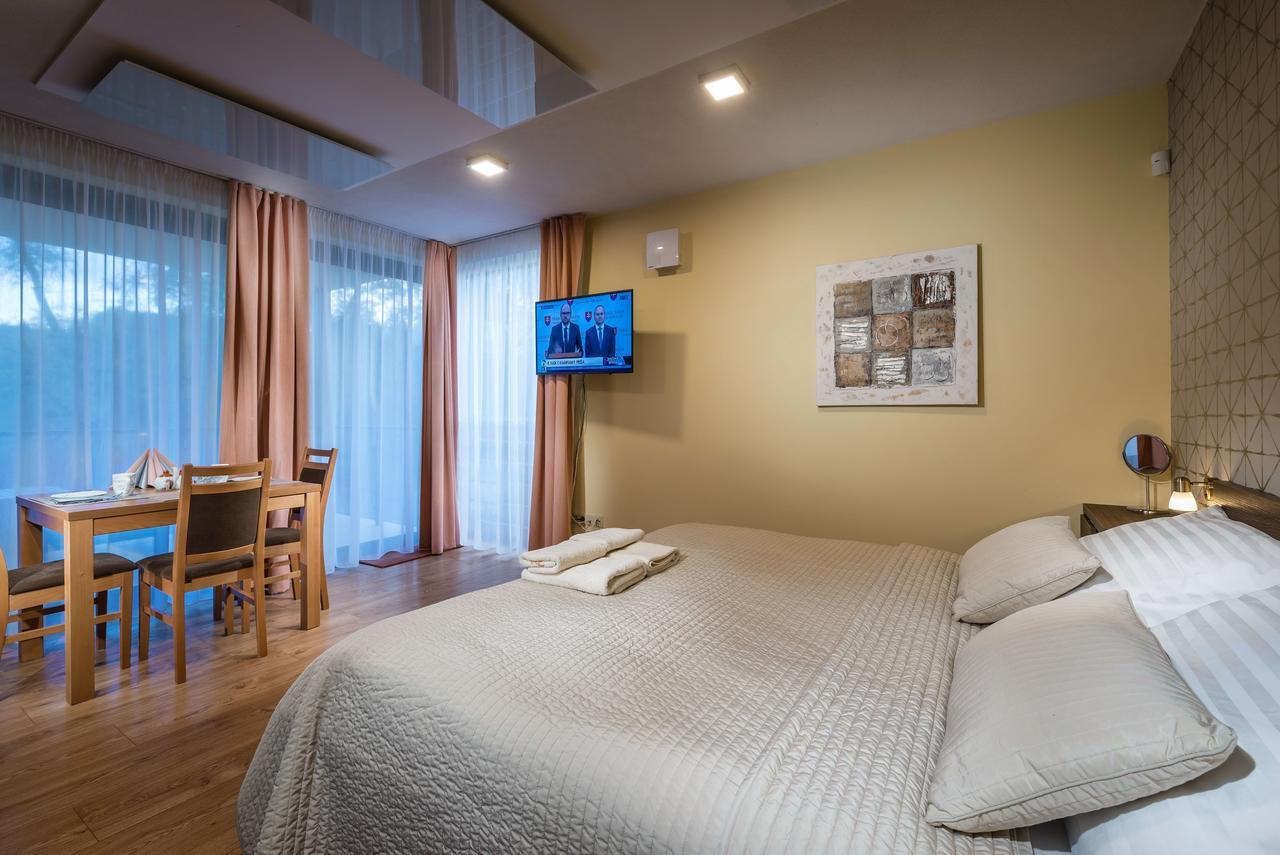 Apartmanovy Dom Krivan Besenova Ngoại thất bức ảnh