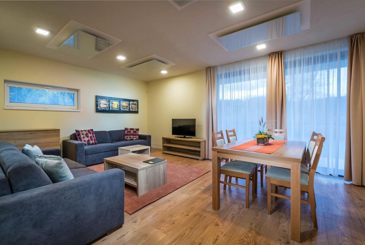 Apartmanovy Dom Krivan Besenova Ngoại thất bức ảnh
